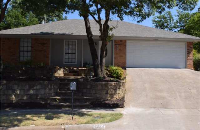 900 Rusk Drive - 900 Rusk Drive, Euless, TX 76039