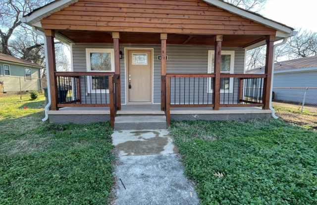 Centrally Located 3/2 photos photos