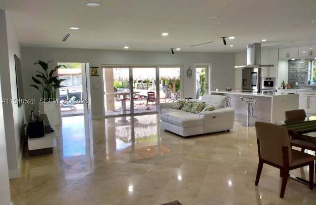 13240 Ortega Ln Gallery 3
