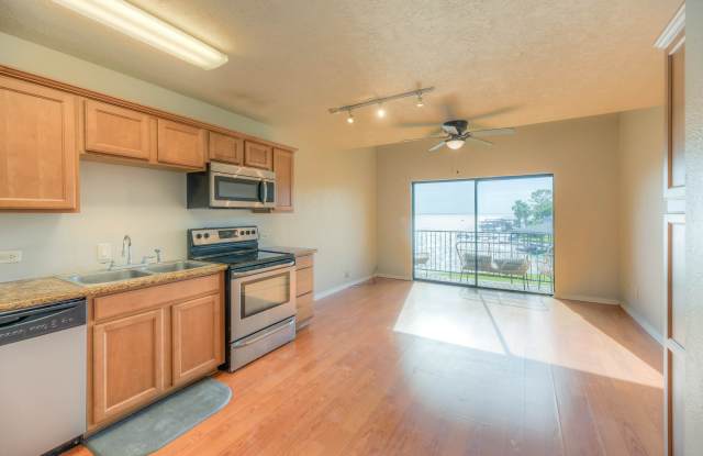 445 Carolcrest Lane - #422 Gallery 2
