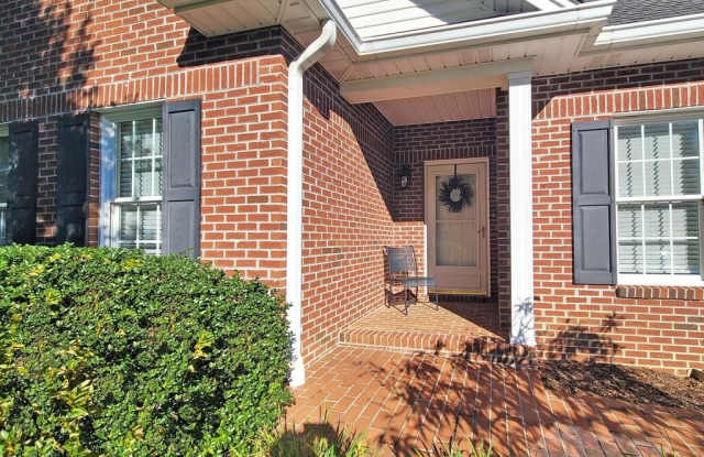 20252 Millbrooke Drive Gallery 2