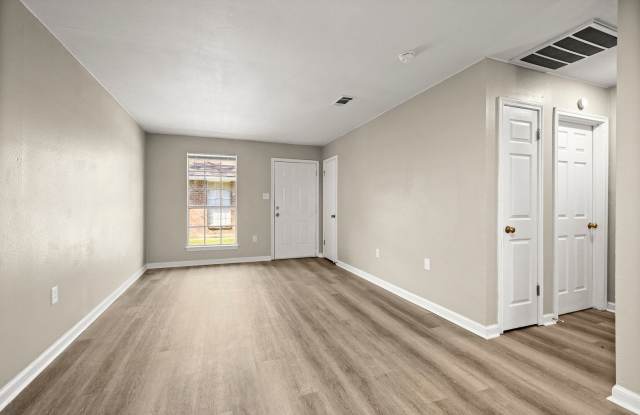 12027 Roddy 2 BR 1 Bath Remodel!!    $1150 Gallery 3