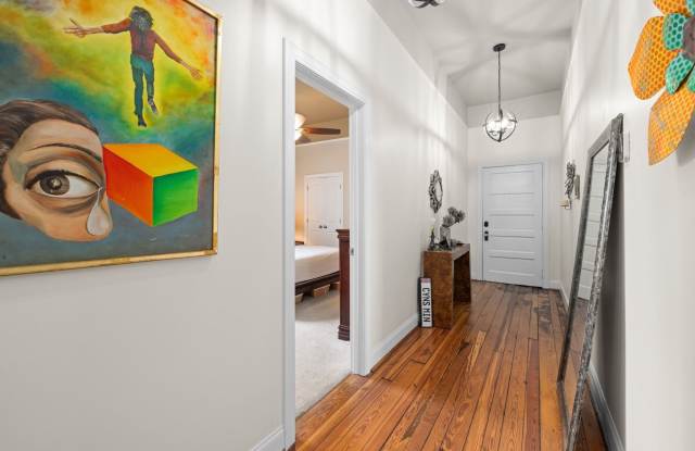 813 Brewer Avenue Gallery 2
