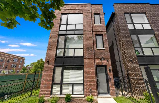 6152 South Champlain Avenue photos photos