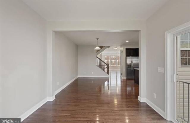 42234 VIOLET MIST Terrace Gallery 3