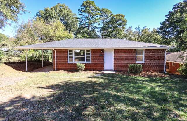 Newly renovated Ranch style 3 bedroom 1 bath home . Located near N. Graham St photos photos