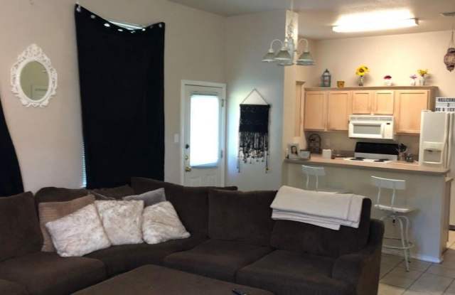 121 Cedargrove Gallery 2