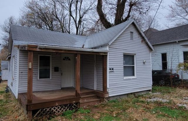 527 S BROADWAY - 527 South Broadway Avenue, Springfield, MO 65806