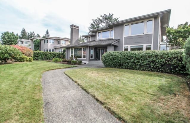 9625 NE 27th St - 9625 Northeast 27th Street, Clyde Hill, WA 98004