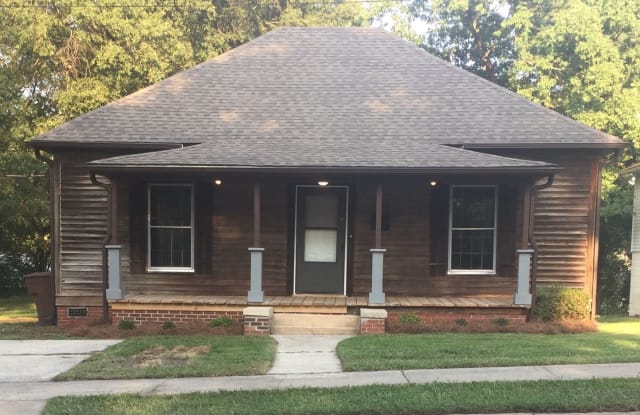 905 S Josephine Boyd Street - 905 S Josephine Boyd Street, Greensboro, NC 27403