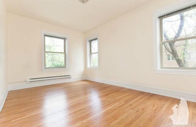 2919 West George Gallery 1