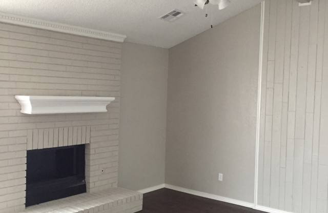 10441 Glascow Dr Gallery 2