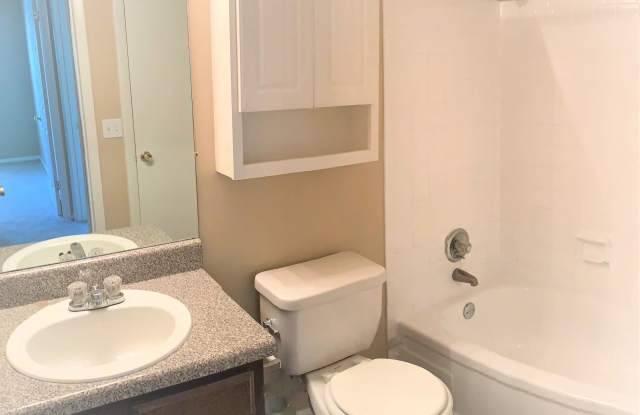 Baker Station Apartment Homes Gallery 4