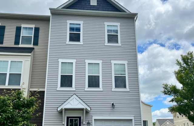 107 POINSETTIA Way - 107 Poinsettia Way, Frederick County, VA 22656