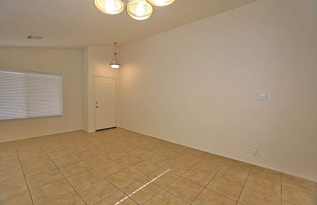 9902 W Melinda Ln Gallery 3
