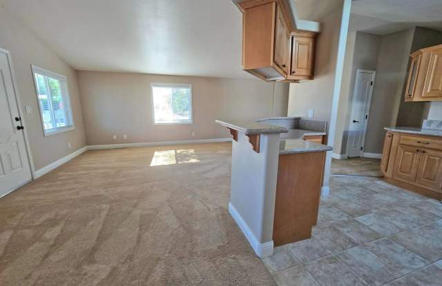 404 Brushwood Drive Gallery 3