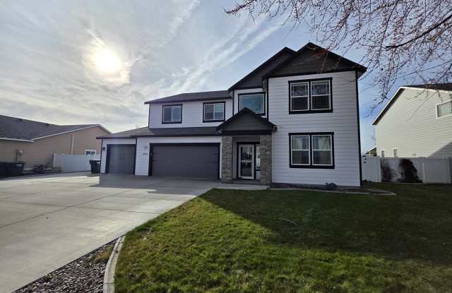 4916 Laredo Drive photos photos