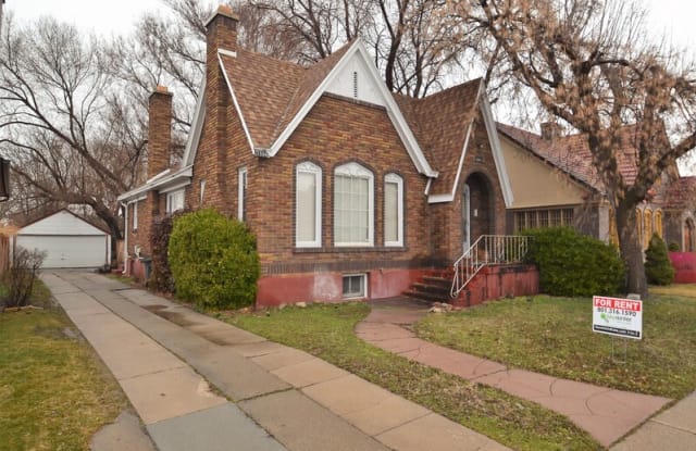 1594 1/2 S 1100 E - 1594 1/2 S 1100 E, Salt Lake City, UT 84105