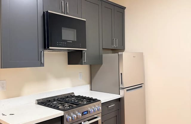 1466 Fulton St Apt 2C Gallery 1
