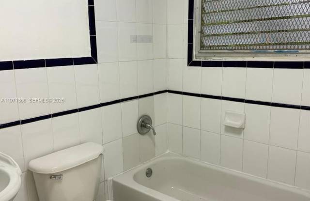 2282 SW 15th st photos photos