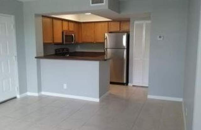 706 EXECUTIVE CENTER Drive Gallery 2