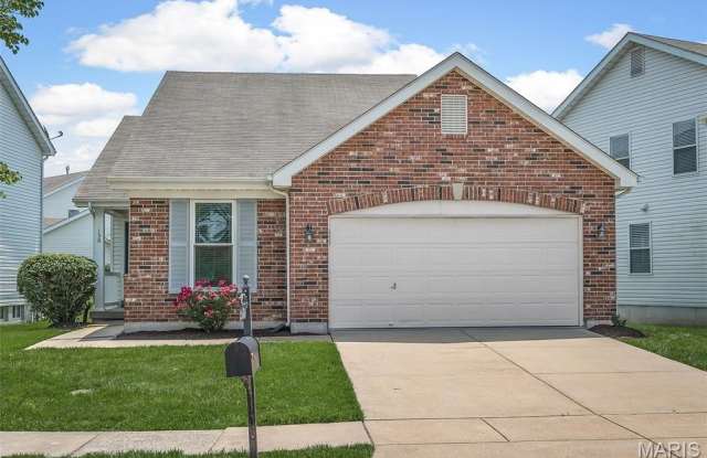 150 Roxbury Drive - 150 Roxbury Drive, O'Fallon, MO 63366