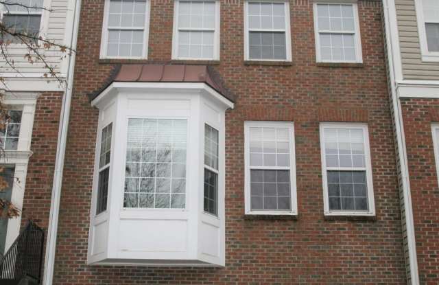 22488 MAISON CARREE SQUARE - 22488 Maison Carree Square, Loudoun County, VA 20148