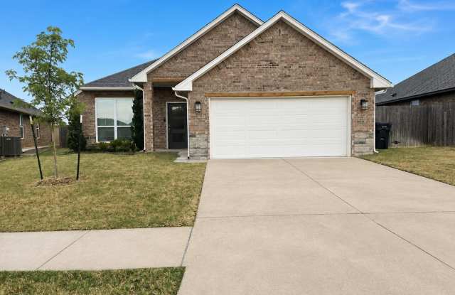 Stunning 4 Bedroom in Piedmont Gallery 1