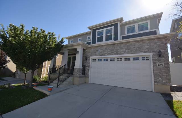 Stunning 5 Bedroom Home in Herriman! Gallery 1