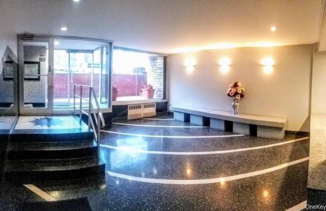 14130 84 Road Gallery 2