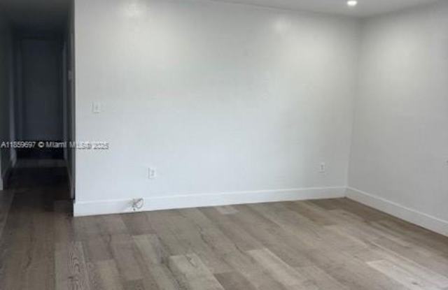 108 E 8th St photos photos