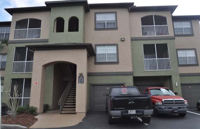 TEMPLE TERRACE: Second floor unit $1450 month. Gated Community! Convenient to USF - 13113 Sanctuary Cove Drive, Temple Terrace, FL 33637