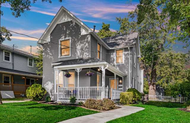220 Hoffman Street - - 220 Hoffman Street, Crown Point, IN 46307