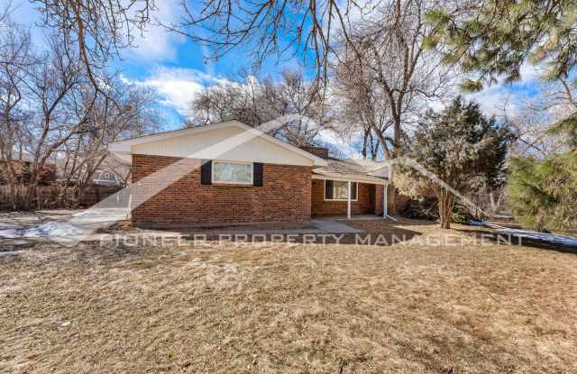 Charming Home with Big Backyard! Gallery 3