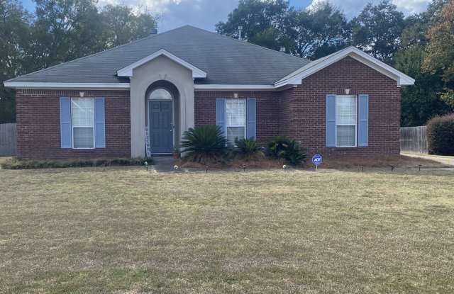 1690 Cumberland Dr - 1690 Cumberland Drive, Prattville, AL 36066