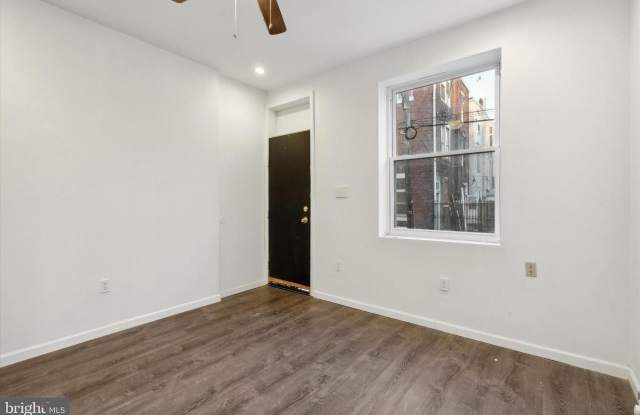 1866 N Uber St Gallery 2