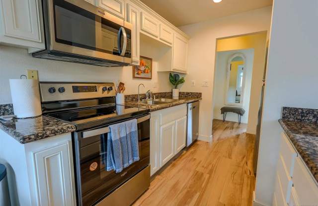 930 Peach Ave Unit 2 photos photos 930 Peach Ave Unit 2 photos photos