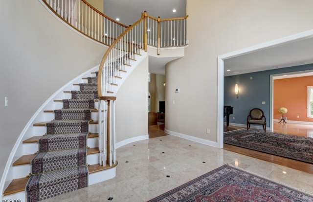 5 HOPE FARM LN Gallery 2
