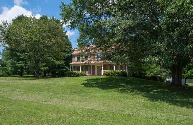 1255 HEROLD CIR Gallery 3