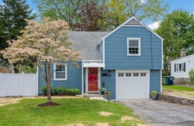 3 Bedroom Home- Great Location in Darien photos photos