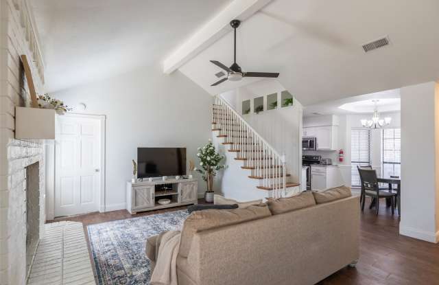 8073 Bonnie Circle Gallery 2