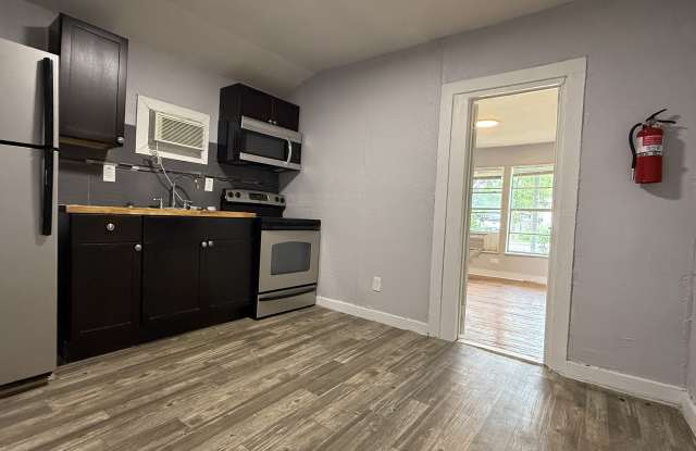 6318 Macdona St photos photos