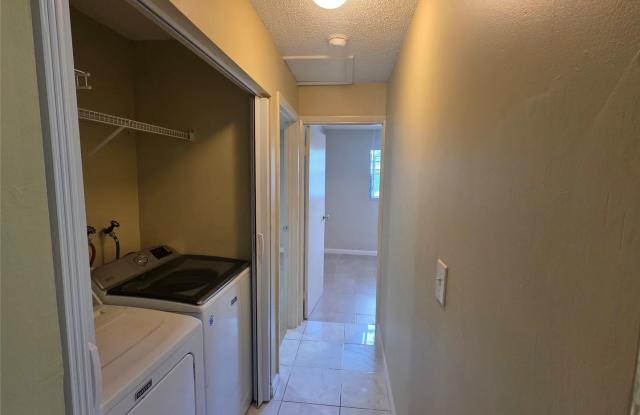 309 NE 169TH ST NORTH MIAMI BEACH, FL 33162 photos photos