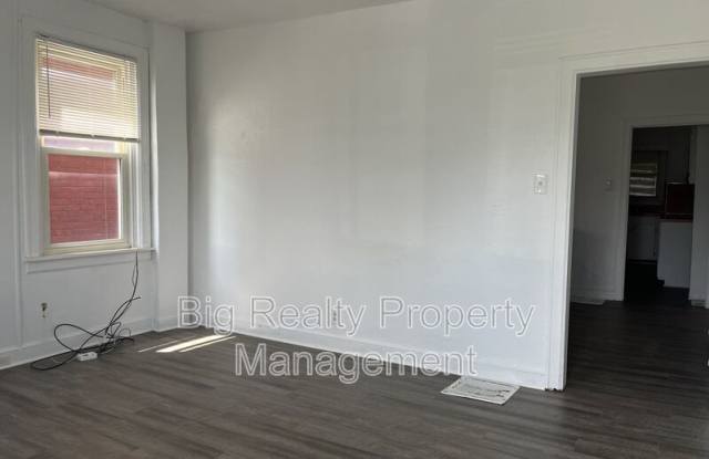119 E Scull St photos photos