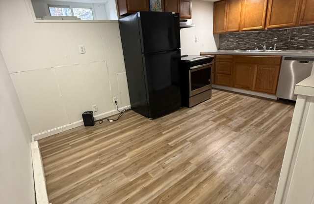 4 Thompson Street - 1 photos photos