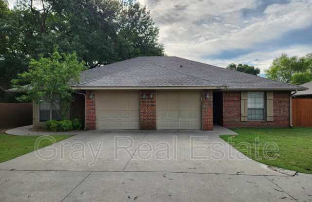 1406 South Mississippi Avenue - 1406 South Mississippi Avenue, Ada, OK 74820