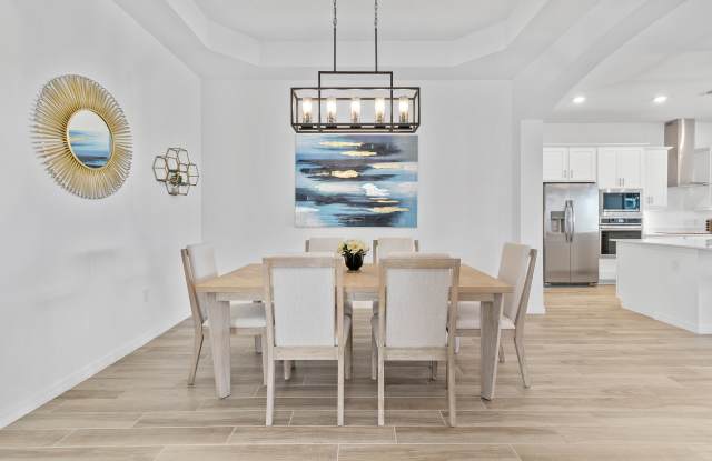 5967 Sunningdale Street Gallery 4