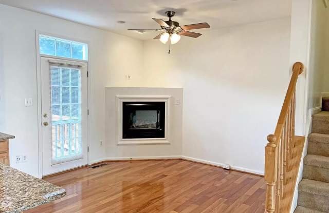 21763 Oakville Terrace Gallery 4