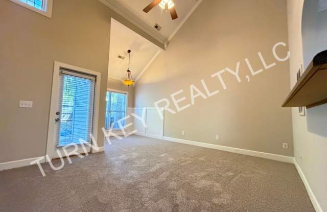 Townhouse for rent in Calera Gallery 4