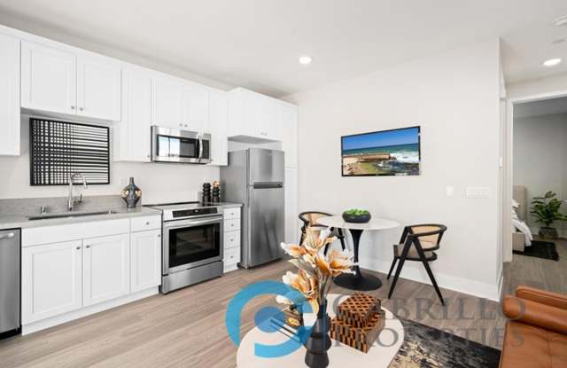 $1000 off move-in - Brand New 1bd/1ba Home w/Private Yard, Central AC, & In Unit Laundry Gallery 3
